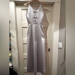 Vintage 90s Laundry by Shelli Segal silver gown